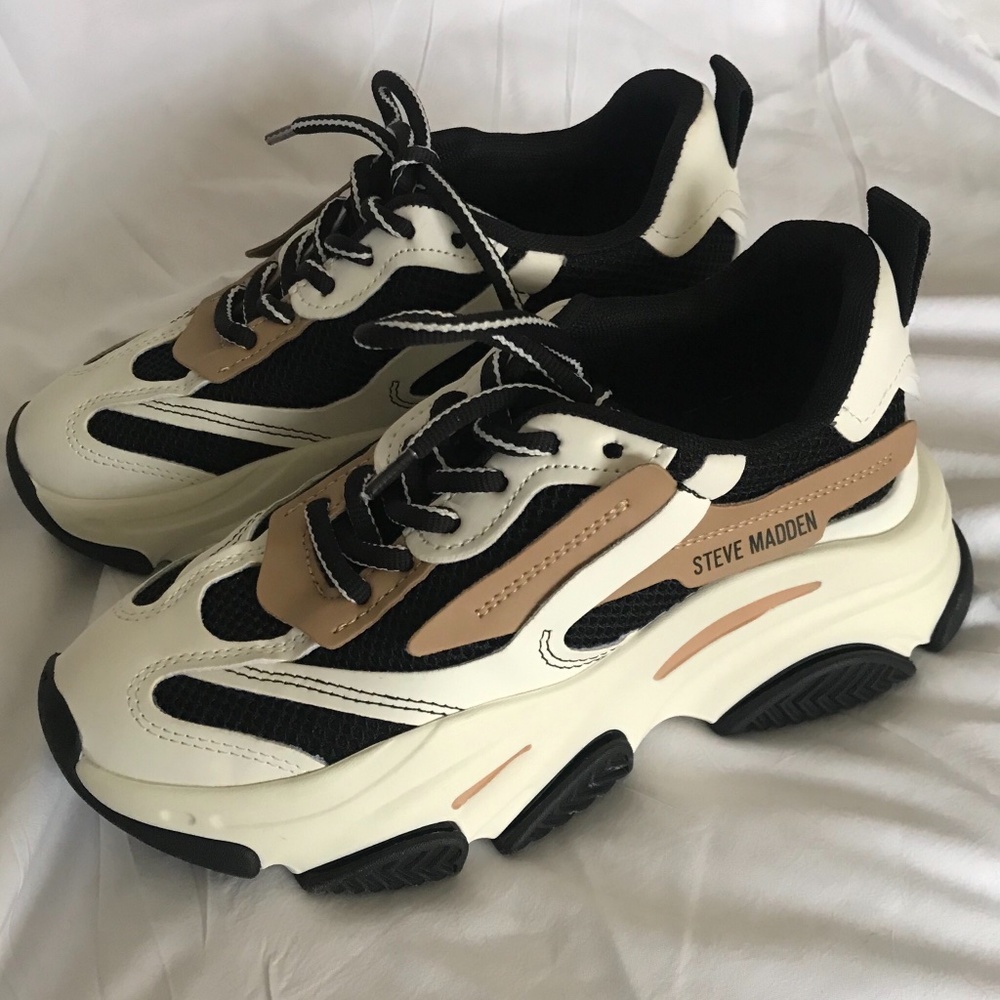 EUC Steve Madden Possession Sneakers Women’s Size 6.5